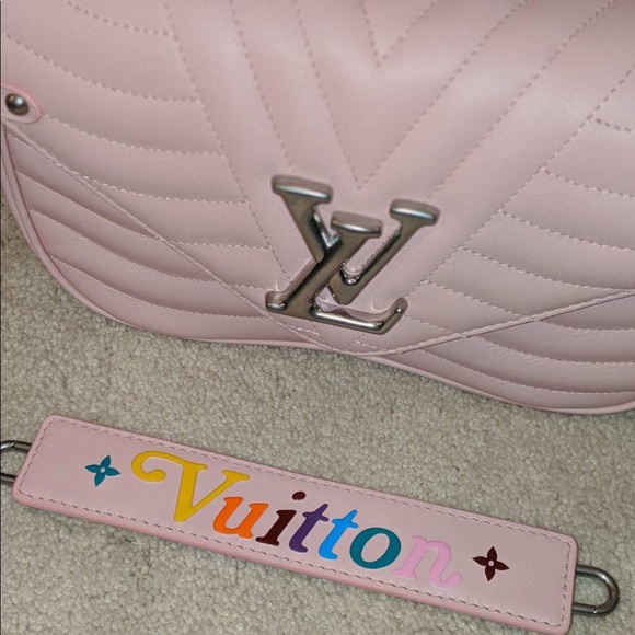 Brand new perfect condition pink Louis Vuitton - Picture 2 of 6